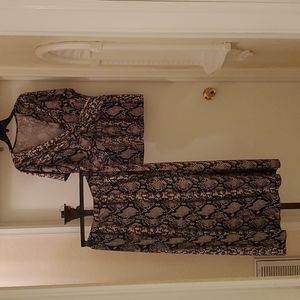 Covington 1X, black and brown snake skin pattern, 2- piece skirt set